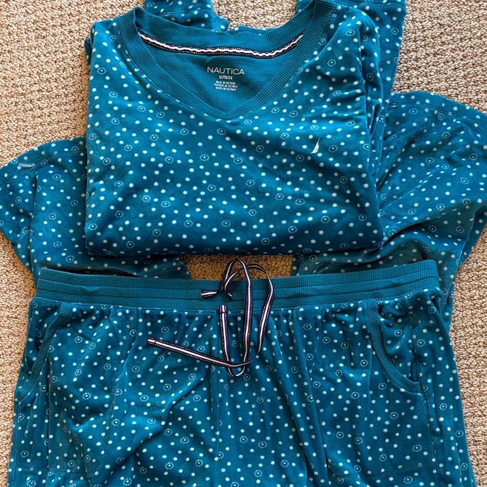 Nautica two-piece pajamas, long, sleeved women’s XL turquoise blue polkadot